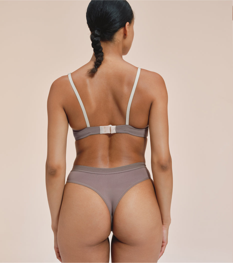 High-Rise - Nylon riciclato - Mocha